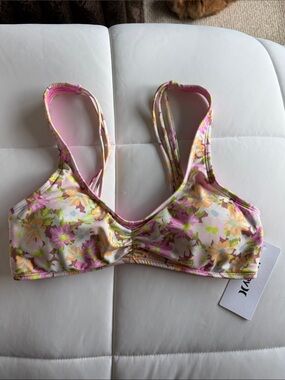 NWT Hurley Bikini Top